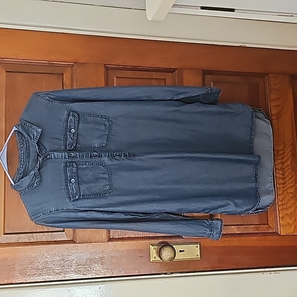 Gap denim dress size woman's XS.